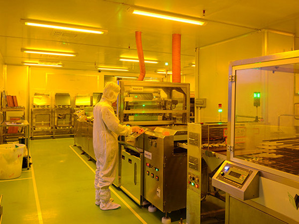 Automatic laminating machine